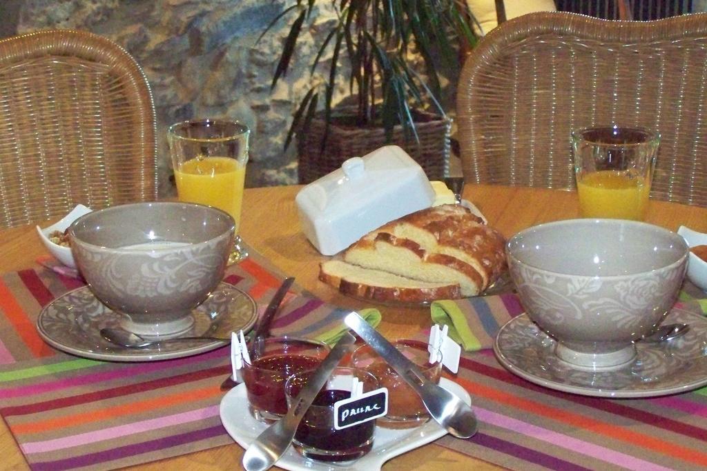 Les Hotes Du Lac, Chambres Et Tables D'Hotes Mandailles  Екстер'єр фото