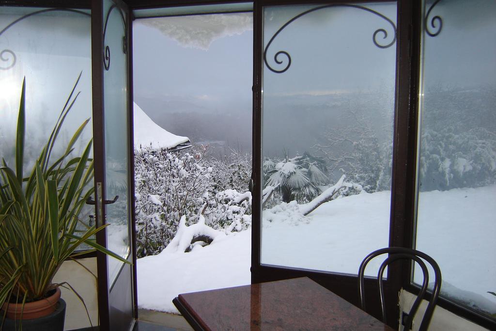 Les Hotes Du Lac, Chambres Et Tables D'Hotes Mandailles  Екстер'єр фото